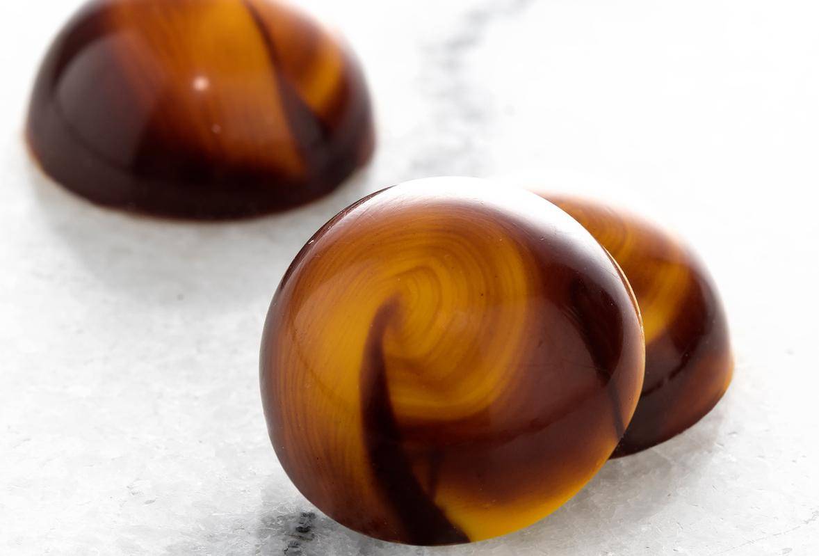 tempering chocolate